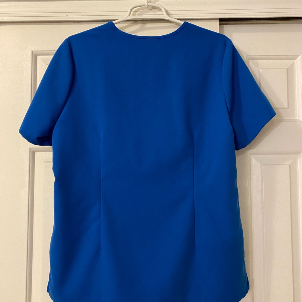 NEW Catarina One Pocket Scrub Top - Picture 6 of 6